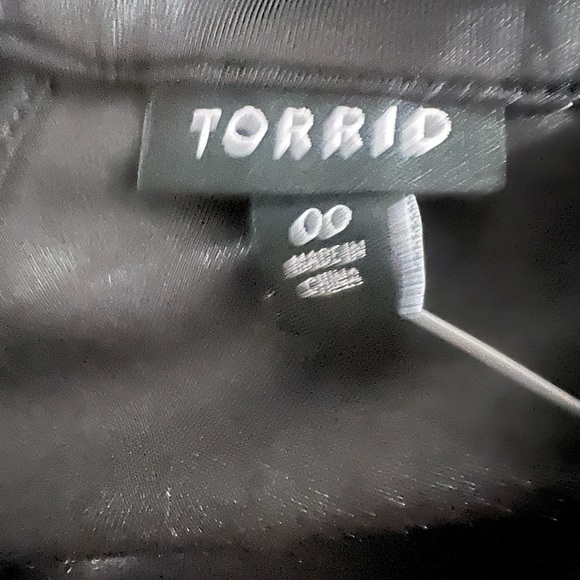 NEW Torrid Plus Size 00 Black Midi Dress Casual Pockets Stretch Party Cocktail - Picture 9 of 11